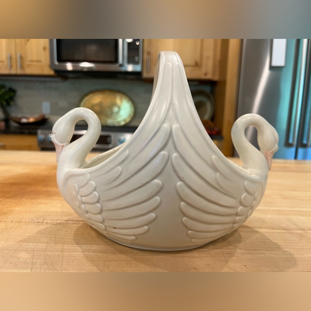 Fitz and Floyd, Inc. - Vintage Double Swan Bowl MCMLXXXV